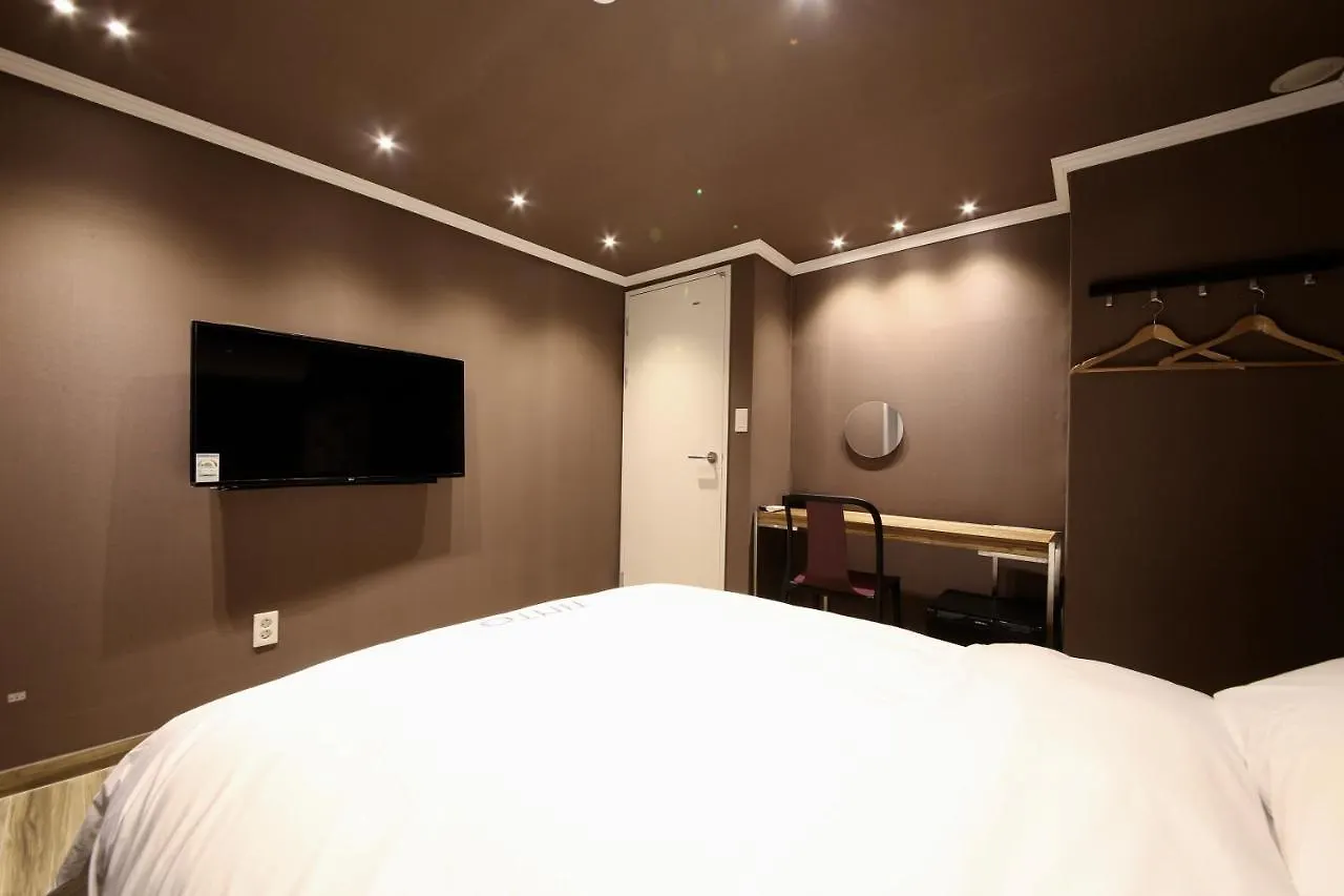 Tinto Hotel Busan 2*,  South Korea